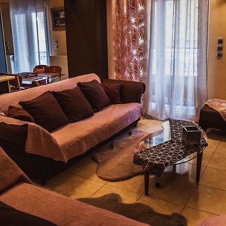 Bojana' S Luxury House Apartment Larissa Bagian luar foto
