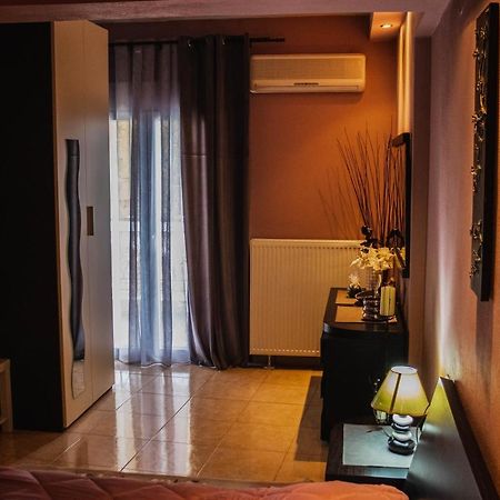 Bojana' S Luxury House Apartment Larissa Bagian luar foto