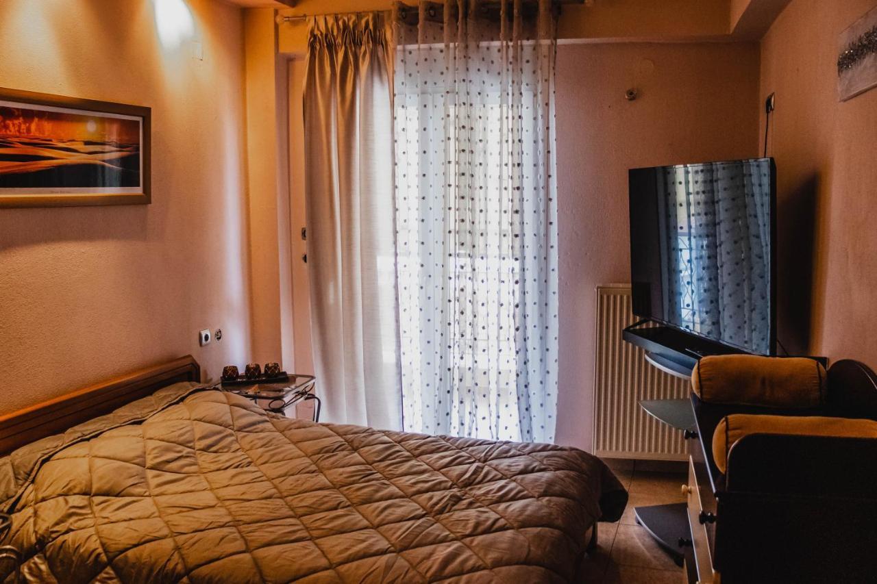 Bojana' S Luxury House Apartment Larissa Bagian luar foto