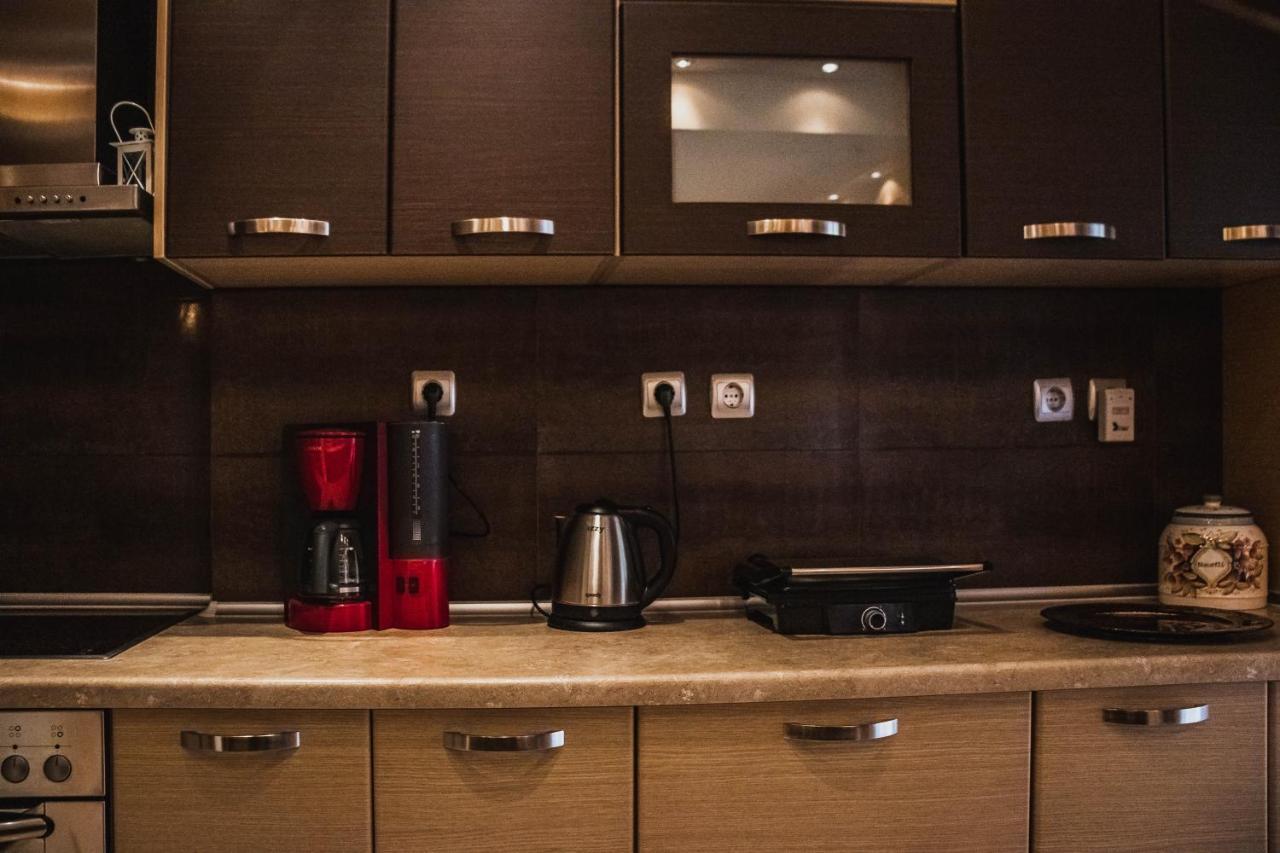 Bojana' S Luxury House Apartment Larissa Bagian luar foto